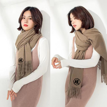 画像をギャラリービューアに読み込む, 商店風-刺繍のカスタマイズマフラー