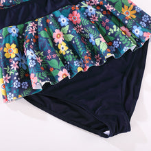 画像をギャラリービューアに読み込む, Family Swimsuits-14