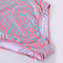 画像をギャラリービューアに読み込む, Woman Swimsuits-19