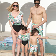 画像をギャラリービューアに読み込む, Family Swimsuits-2